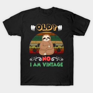 Old No I am Vintage Funny Sloth T-Shirt